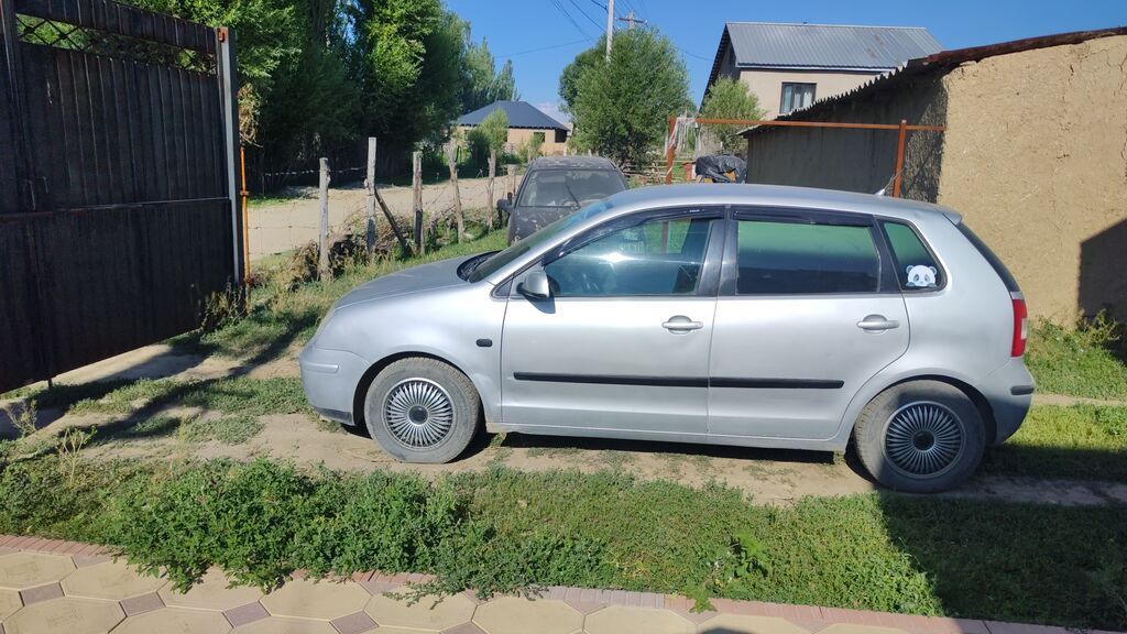 Volkswagen Polo: 2002 г., 1.2 л, Механика, Бензин, Хэтчбэк: фото 4