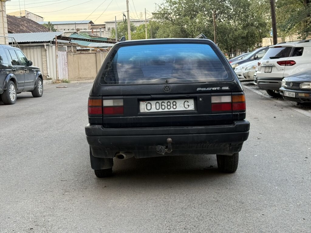 Volkswagen Passat Variant: 1991 г., 1.8 л, Механика, Бензин, Универсал: фото 7