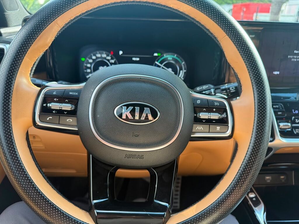 Kia Sorento: 2021 г., 1.6 л, Автомат, Гибрид, Кроссовер: фото 4