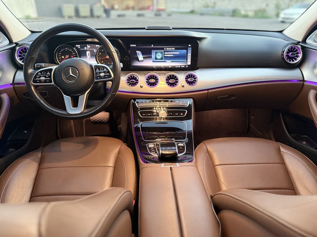 Mercedes-Benz E-Class: 2019 г., 2 л, Автомат, Бензин, Седан — фото 8