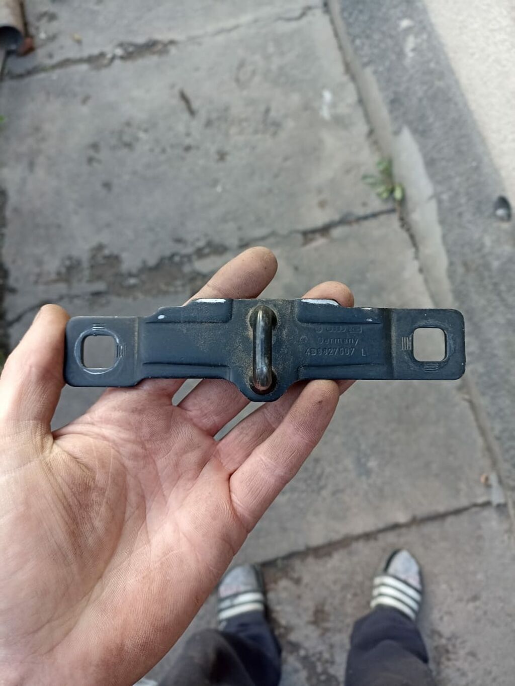 Ауди уневерсал а6 с5 а4 б6 | 500 KGS | Другие детали кузова Бишкек ? ...