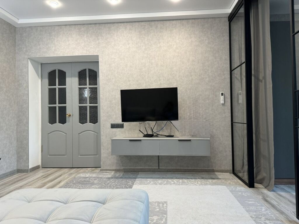 3 комнаты, 98 м², Элитка, 2 этаж, Евроремонт — фото 2