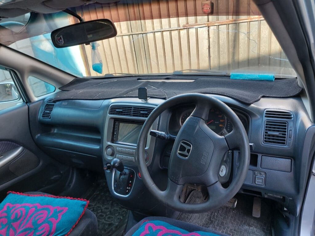 Honda Stream: 2002 г., 1.7 л, Автомат, Бензин, Минивэн: фото 6