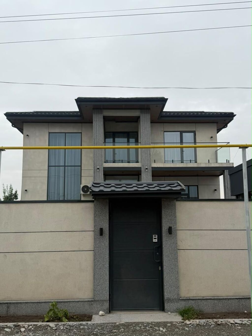 6 комнат и более, 400 м², 5 соток, Бишкек: фото 3