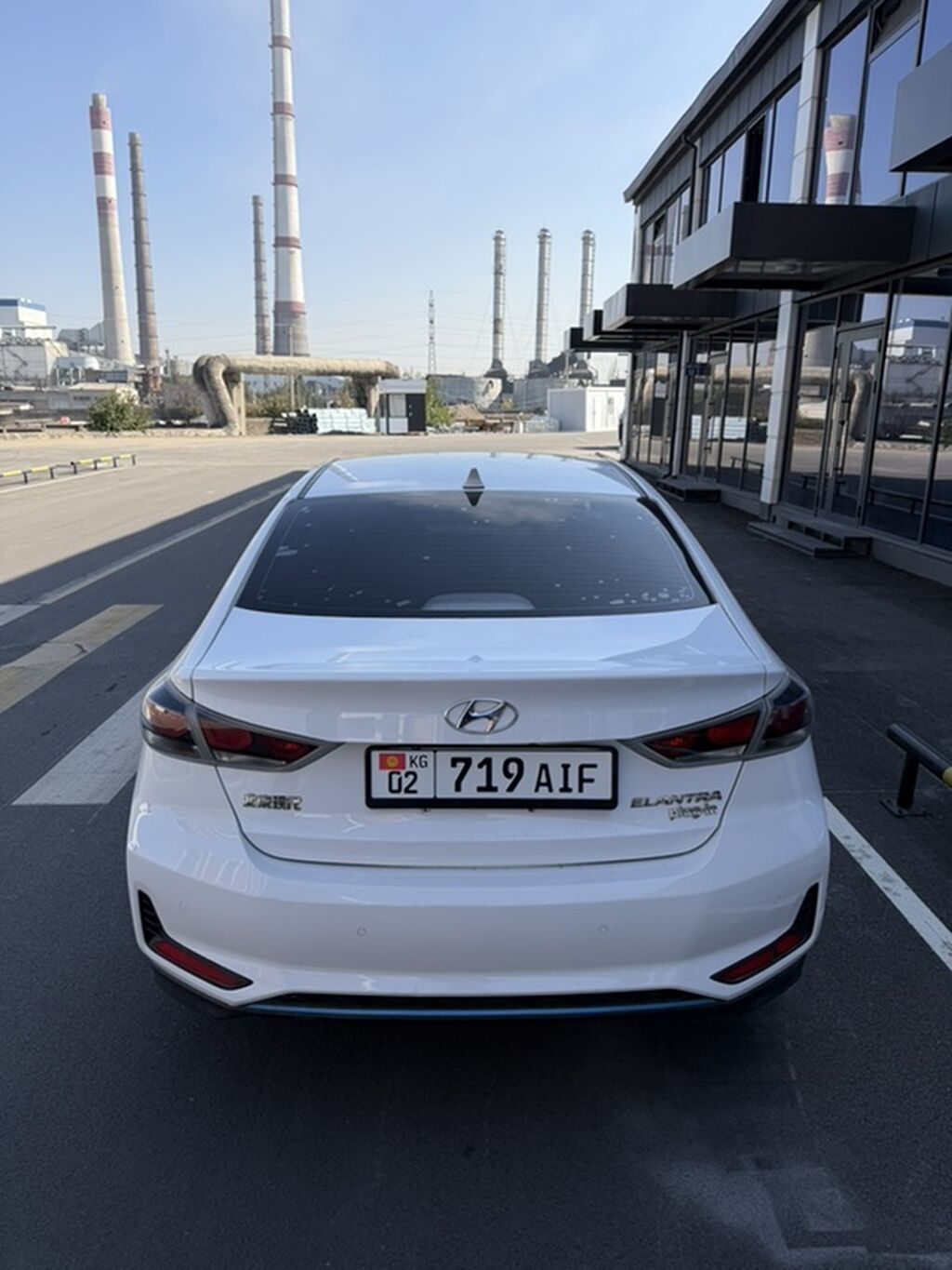 Hyundai Elantra: 2021 г., Автомат, Гибрид, Седан: фото 4