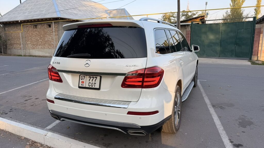Mercedes-Benz GL-Class: 2015 г., 3 л, Автомат, Бензин, Внедорожник: фото 3