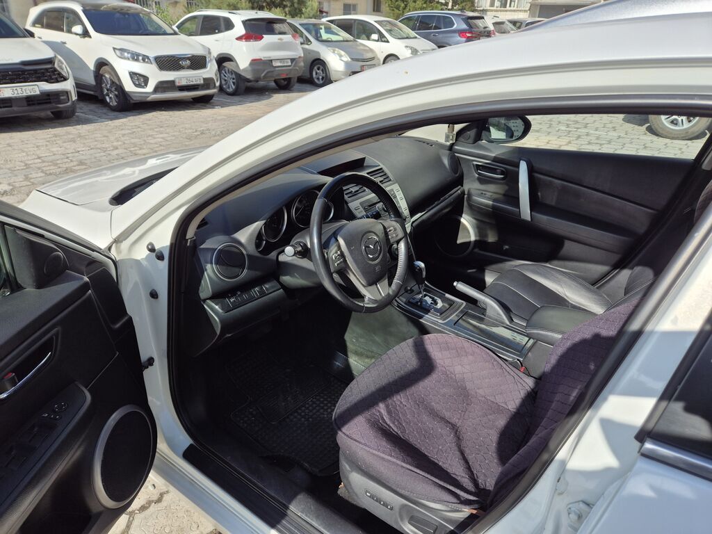 Mazda 6: 2008 г., 2 л, Типтроник, Бензин, Универсал — фото 8