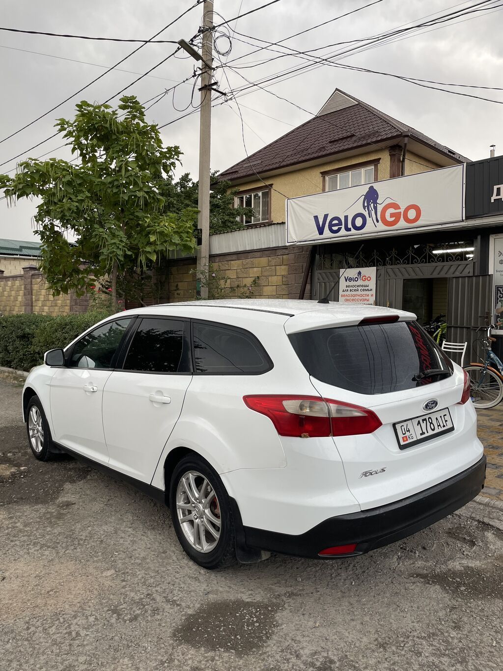 Ford Focus: 2012 г., 1.6 л, Механика, Бензин, Универсал: фото 4