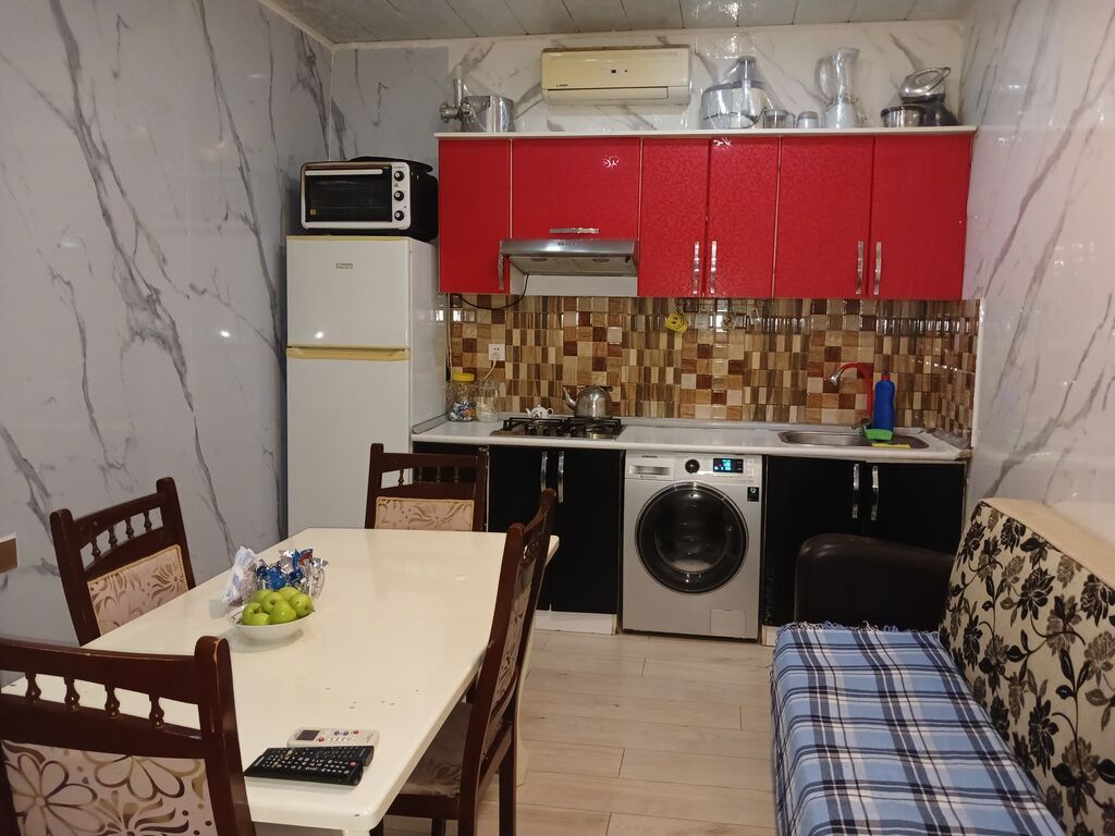 3 otaqlı, 95 kv. m, Kredit yoxdur, Yeni təmirli