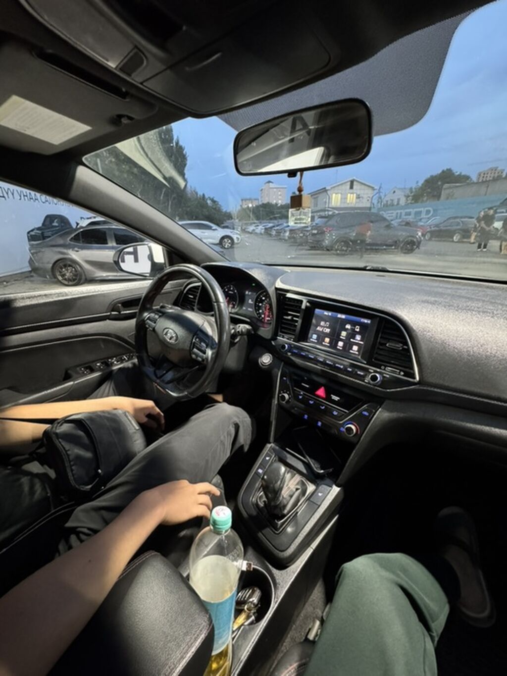 Hyundai Elantra: 2017 г., 1.6 л, Робот, Бензин, Седан: фото 6