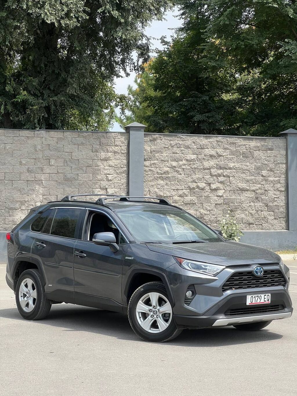 Toyota RAV4: 2020 г., 2.5 л, Вариатор, Гибрид, Кроссовер: фото 2