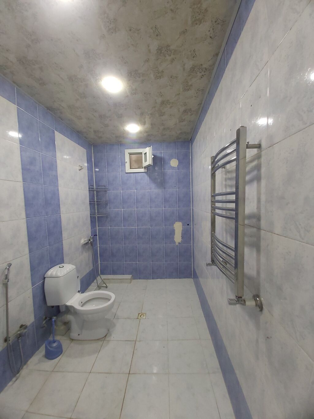 144 kv. m, 3 otaqlı, Qaz, İnternet, İşıq