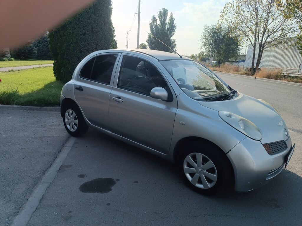 Nissan March: 2003 г., 1.3 л, Автомат, Бензин, Хэтчбэк: фото 3