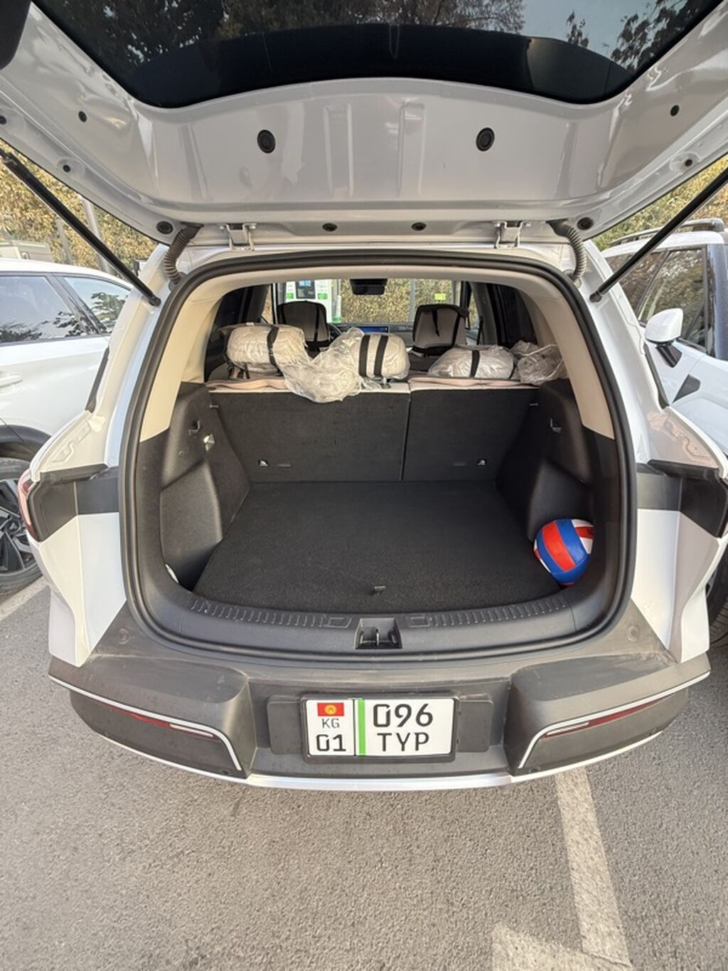 BYD Yuan Pro: 2025 г., Вариатор, Электромобиль, Кроссовер: фото 7