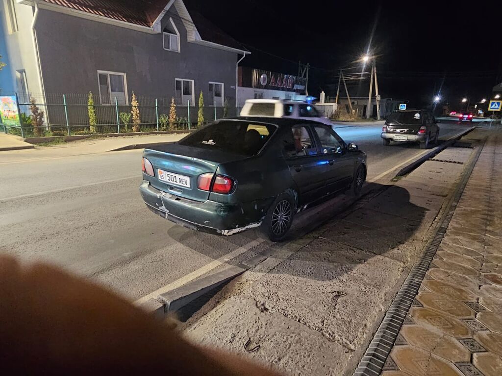 Nissan Primera: 1999 г., 1.9 л, Механика, Бензин, Седан: фото 3