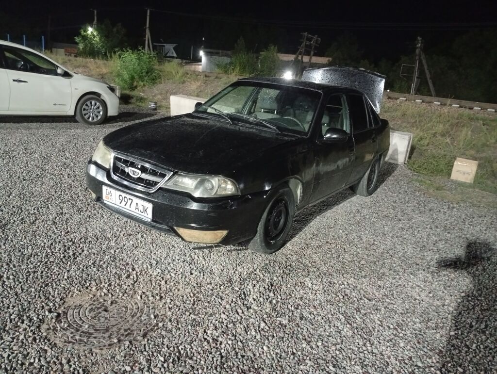 Daewoo Nexia: 2008 г., 1.6 л, Механика, Бензин, Седан: фото 3