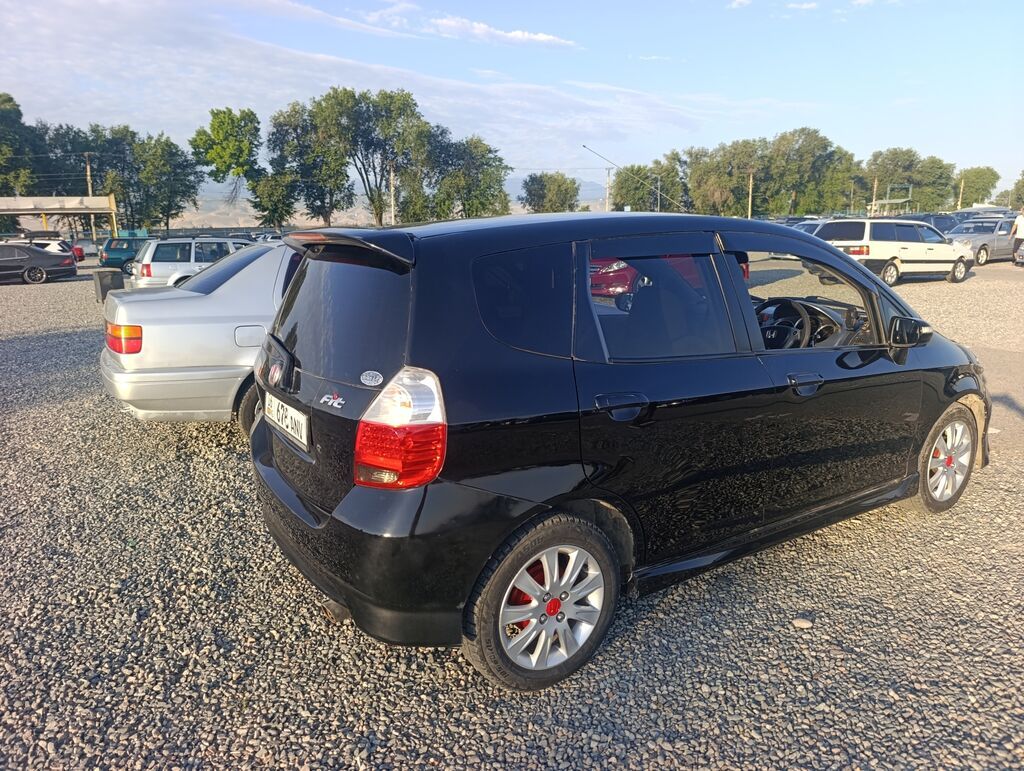 Honda Fit: 2002 г., 1.5 л, Вариатор, Бензин, Хэтчбэк: фото 6