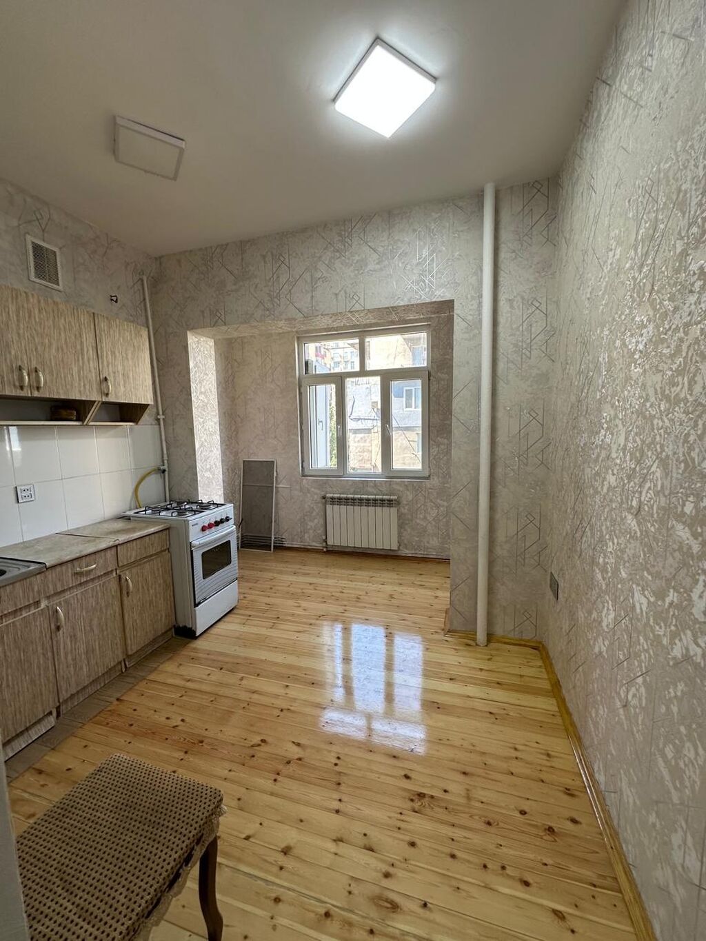 8-ci mikrorayonda 2 otaqlı köhnə tikili mənzil satılır, 50 m², 148 000 AZN, şəkil 4 / 12