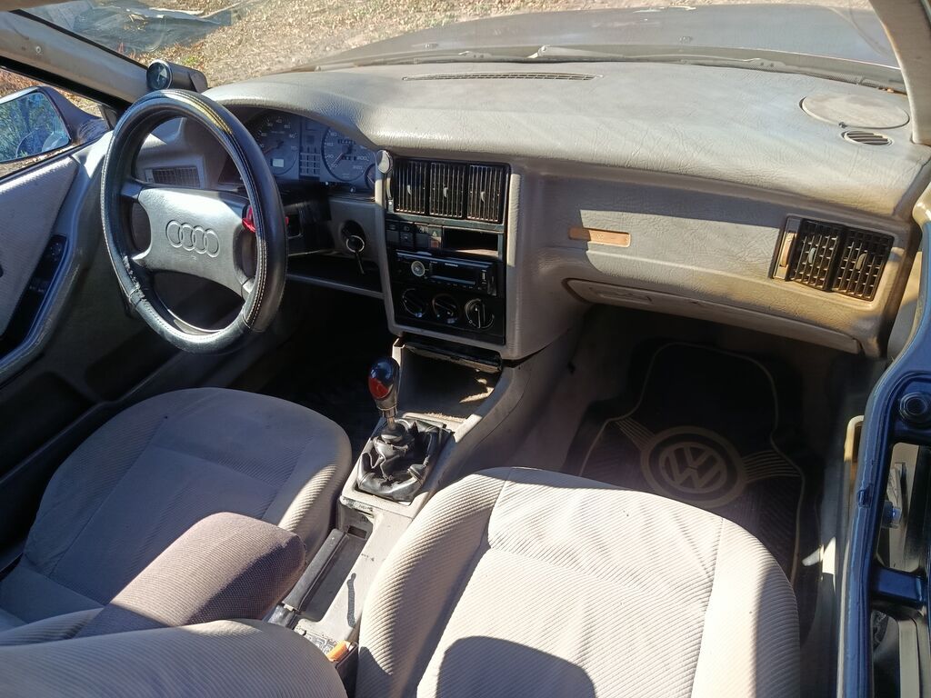 Audi 80: 1993 г., 2 л, Механика, Бензин, Седан: фото 5