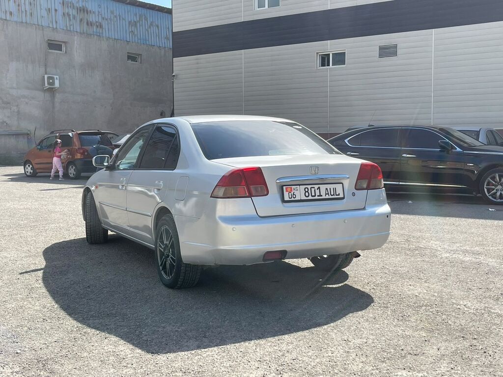Honda Civic: 2003 г., 1.7 л, Автомат, Бензин, Седан: фото 4