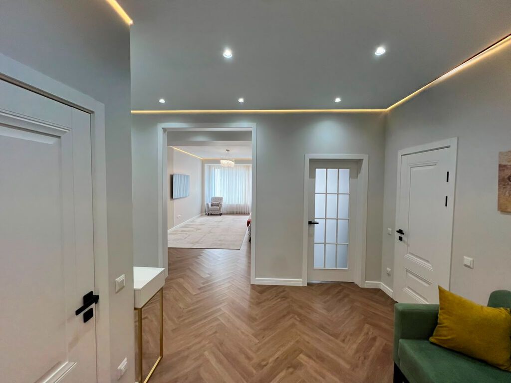 3 комнаты, 116 м², Ак-Кеме Элитка, 10 этаж, Дизайнерский ремонт: фото 3