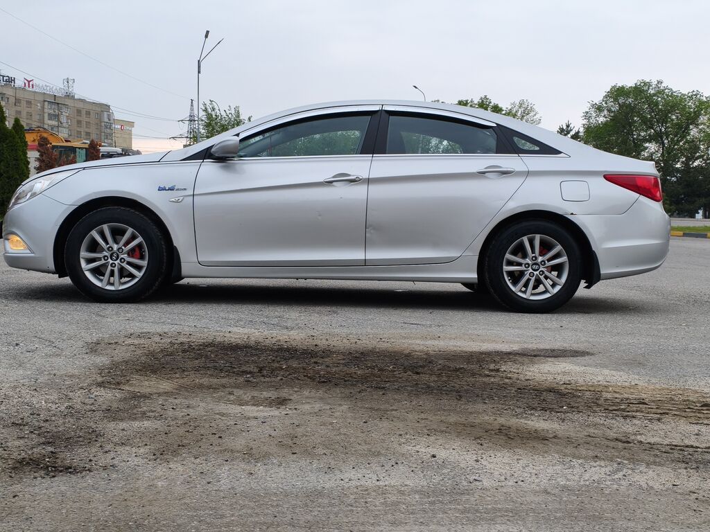 Продам Hyundai Sonata, 2011 г., автомат, газ: фото 5