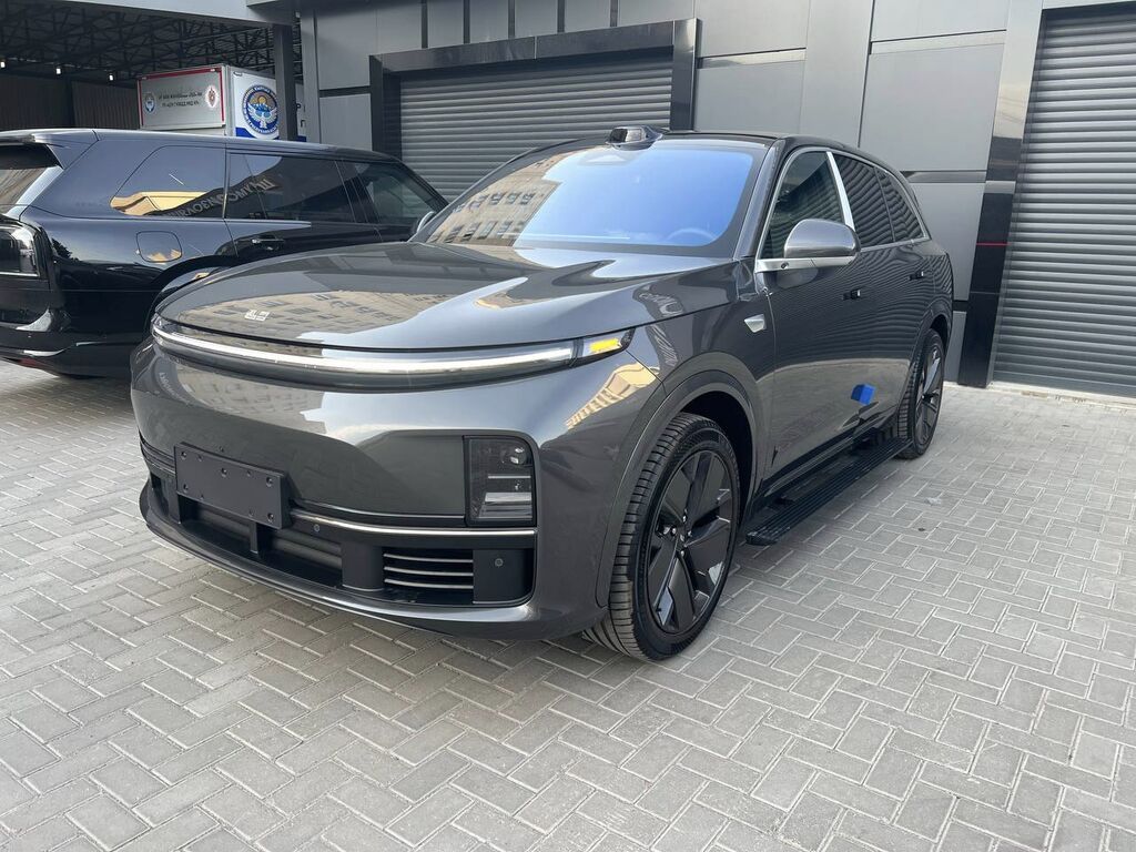 Lixiang L7