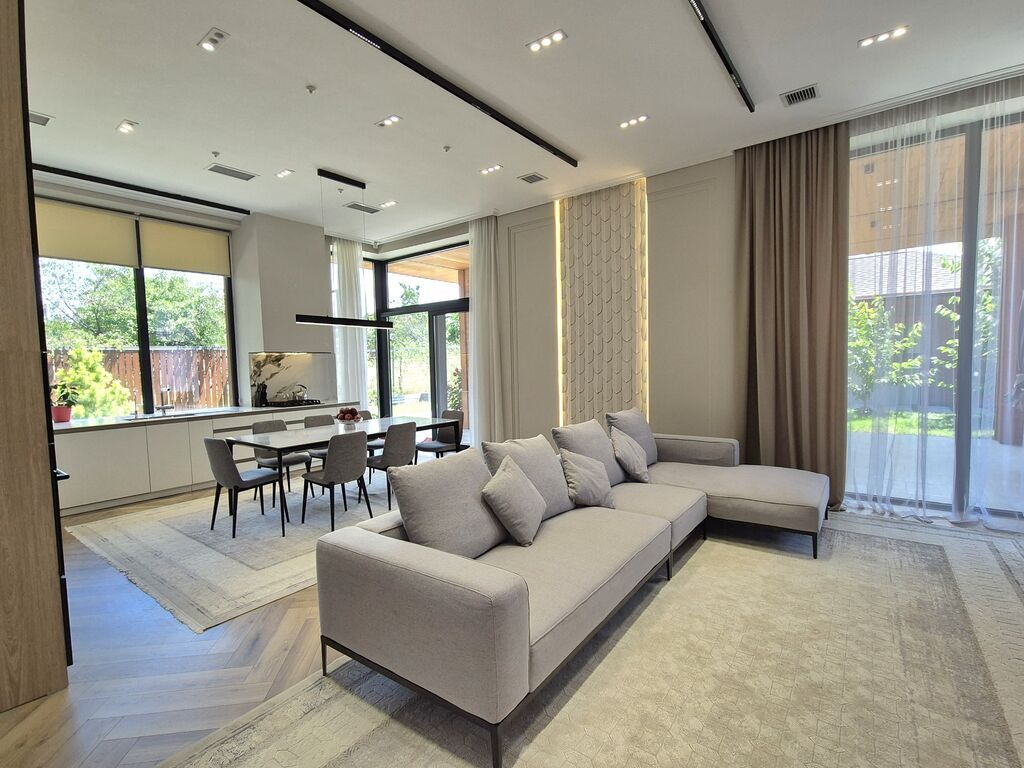 600 м², 8 комнат, Киргизия 1: фото 4