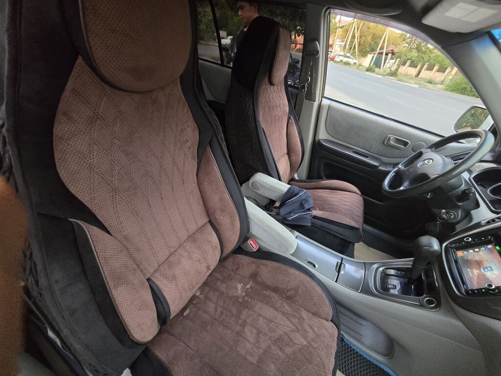 Toyota Highlander: 2003 г., 2.4 л, Автомат, Бензин, Кроссовер: фото 3