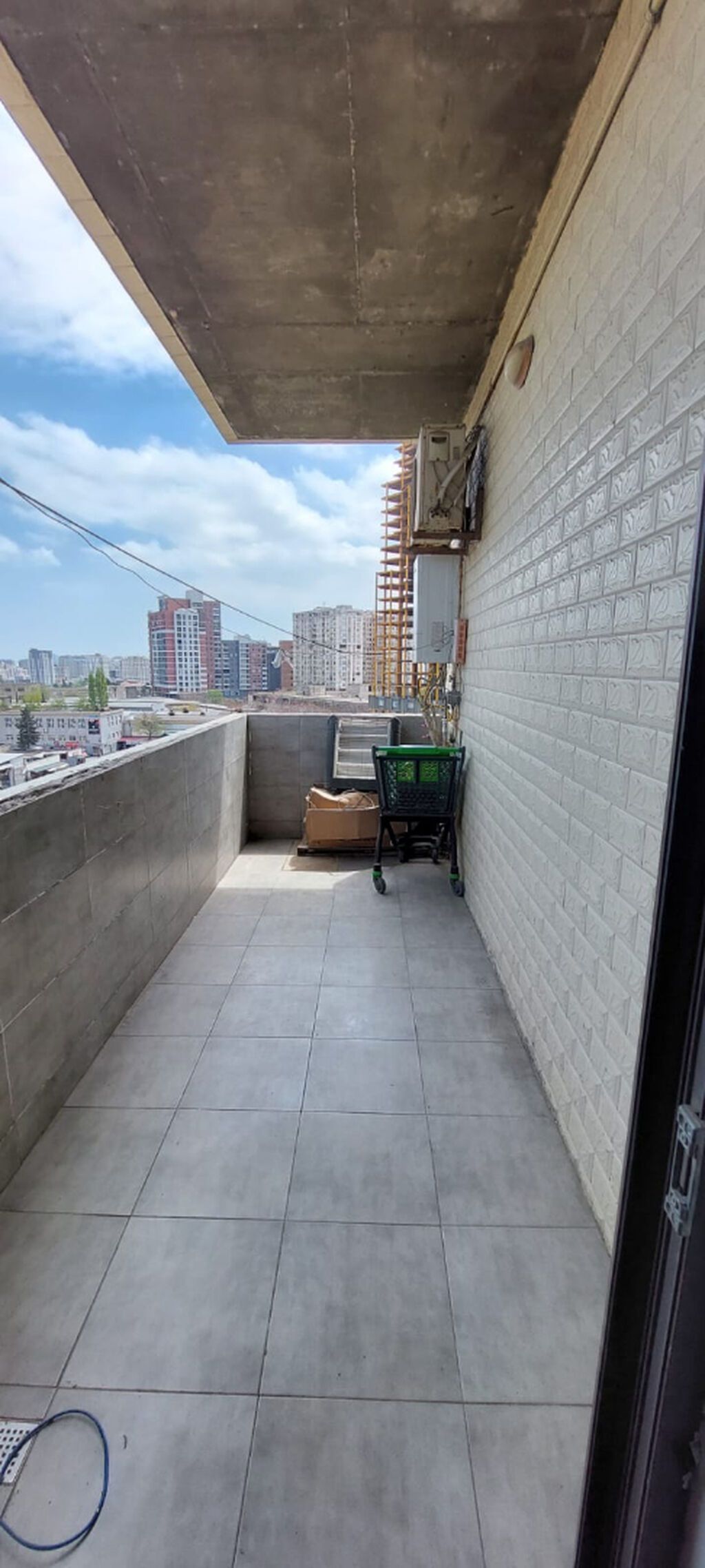 2 otaqlı, 85 kv. m