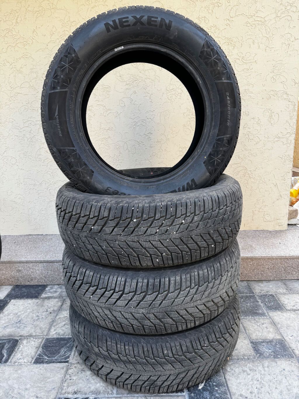 Продаю корейскую зимнюю резину. Размер: 245/60 R18 Год выпуска: фото 3