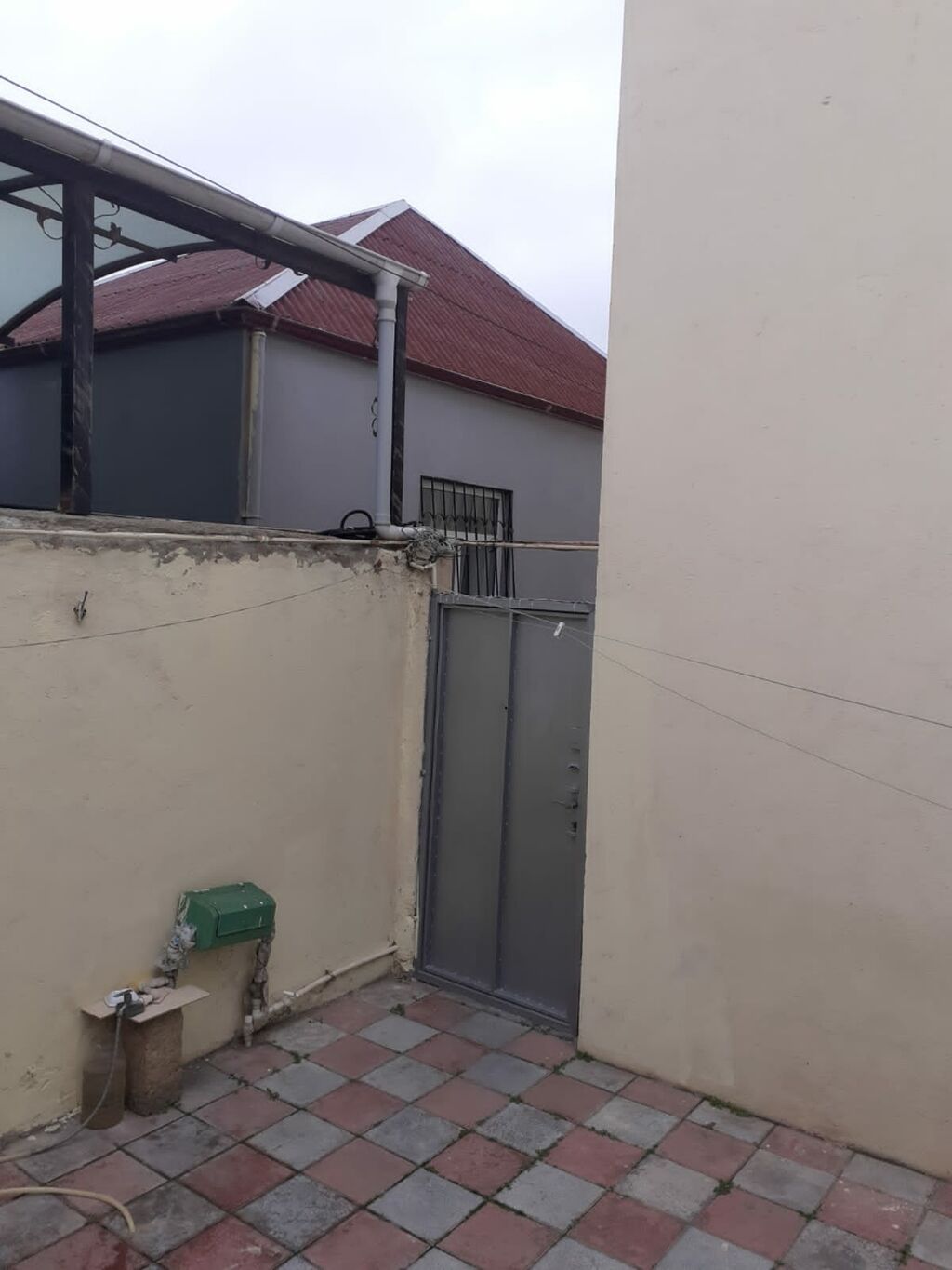 2 otaqlı, 86 kv. m, Yeni təmirli