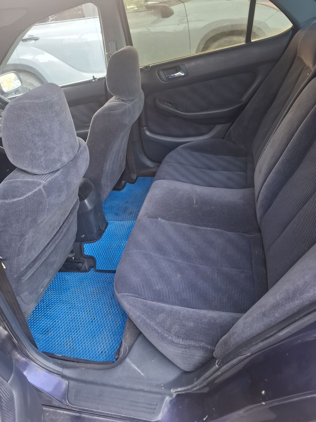 Honda Accord: 2002 г., 2 л, Автомат, Бензин, Седан: фото 4
