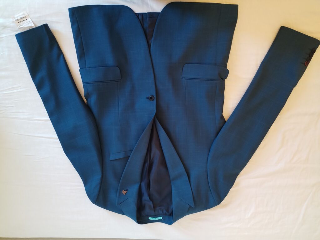 Odela: Kostim bоја - Tamnoplava