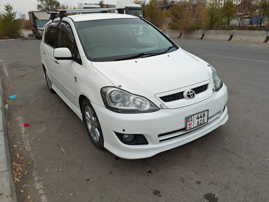 Toyota Ipsum: 2007 г., 2.4 л, Автомат, Бензин, Минивэн: фото 2