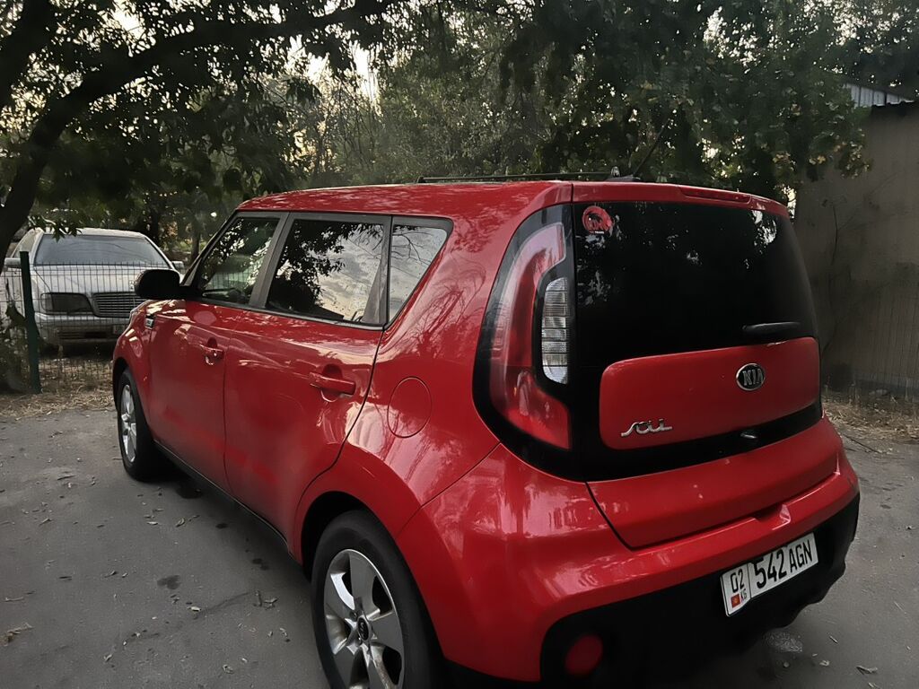 Kia Soul: 2018 г., 1.6 л, Автомат, Бензин, Кроссовер: фото 3