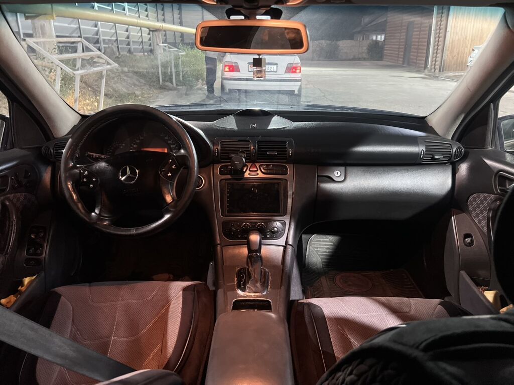 Mercedes-Benz C-Class: 2001 г., 3.2 л, Автомат, Бензин, Седан: фото 4