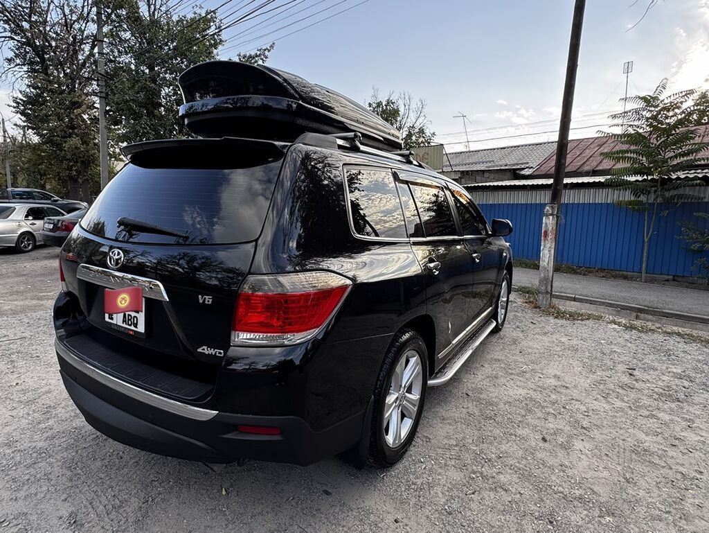 Toyota Highlander: 2012 г., 3.5 л, Автомат, Бензин, Внедорожник: фото 4