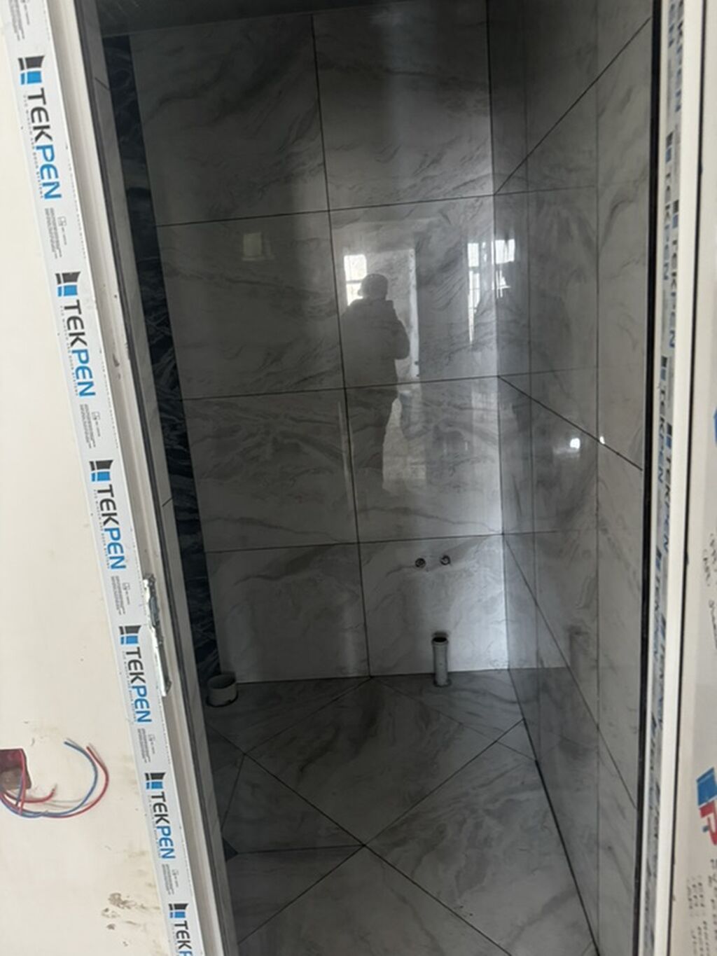 4 otaqlı, 130 kv. m, Yeni təmirli