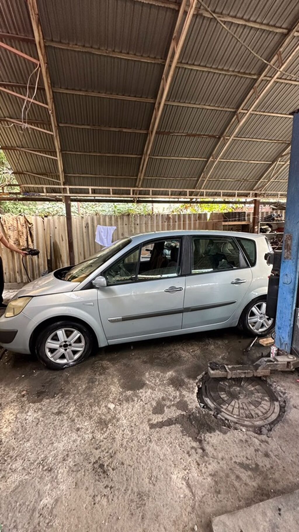 Renault Megane: 2003 г., 1.9 л, Механика, Бензин, Минивэн: фото 5