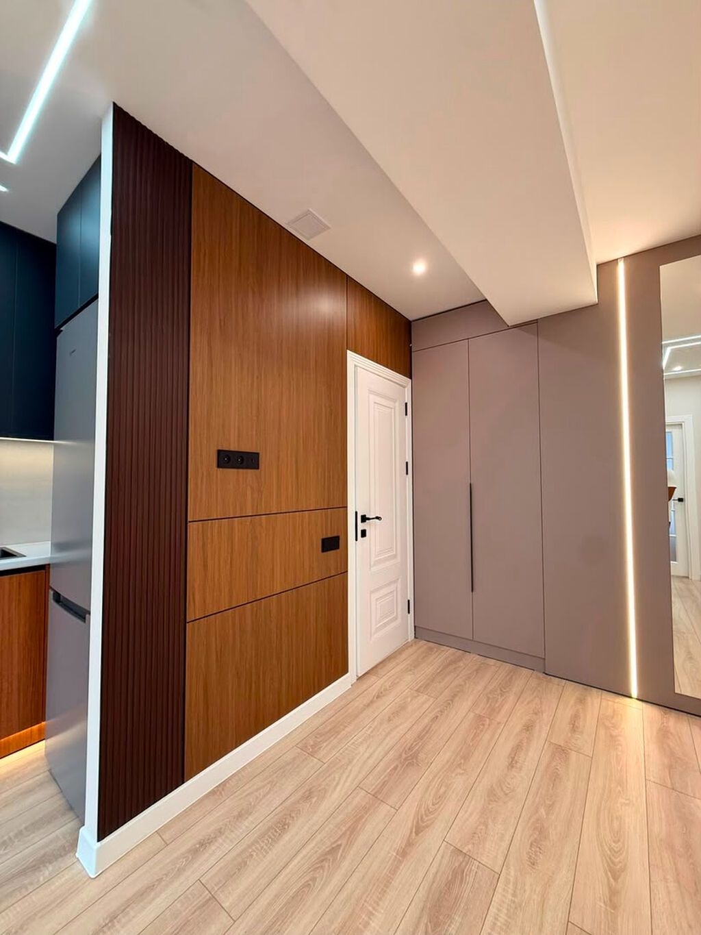 2 комнаты, 42 м², Элитка, 5 этаж, Евроремонт — фото 8