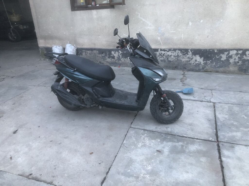 Скутер Raptor 49/50 см³ ( карбюраторный, 2T/4T — классическая схема: фото 2
