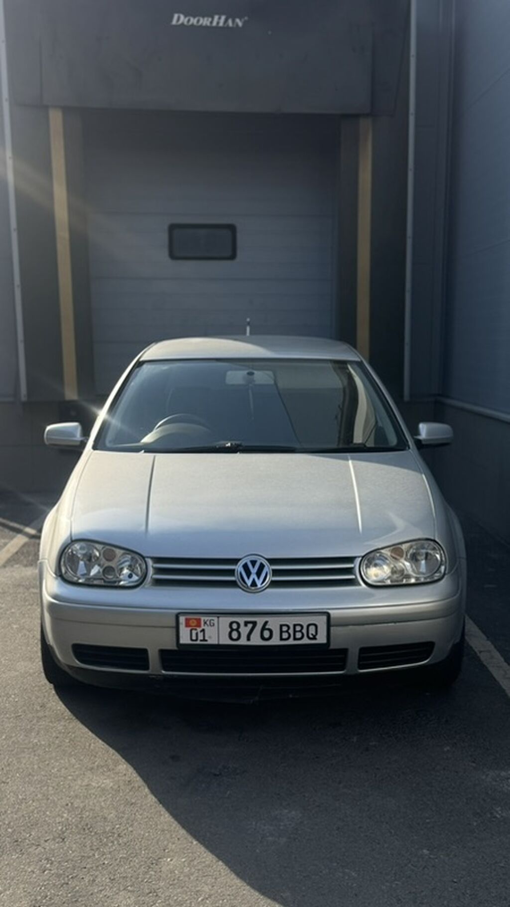 Volkswagen Golf: 2004 г., 1.8 л, Автомат, Бензин, Хэтчбэк: фото 1