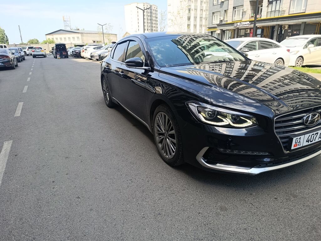 Продаю Hyundai Grandeur 2017 г., 3 л, автомат: фото 3
