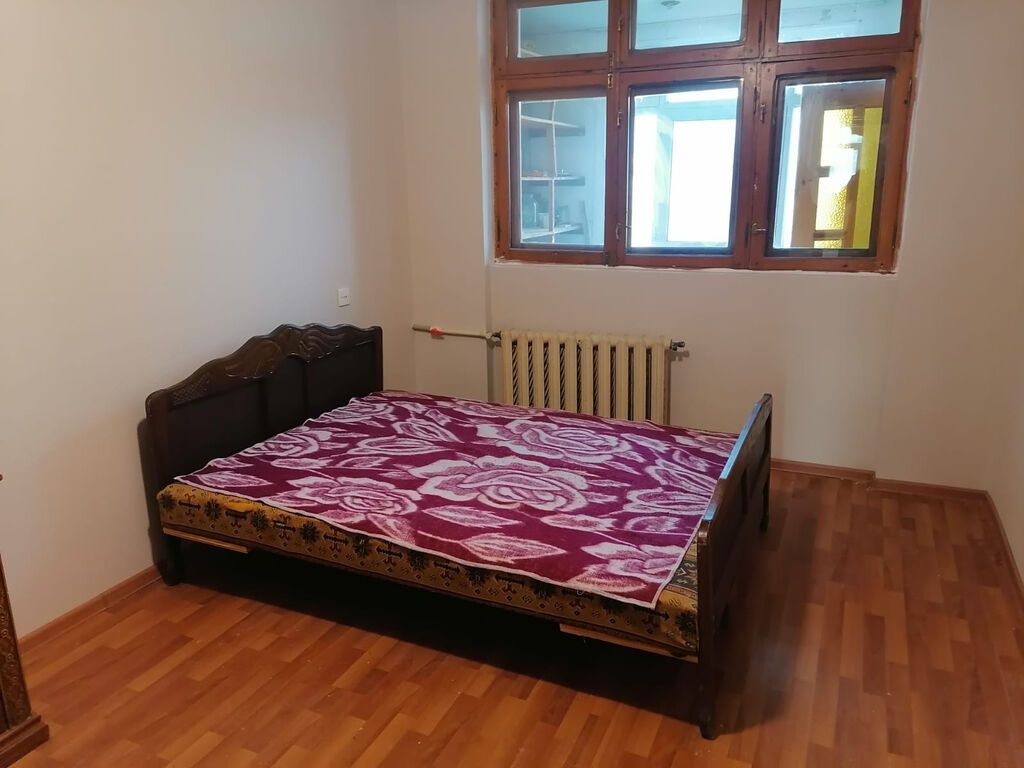 2-room old-build apartment for rent in Qaraçuxur, 60 m², 400 AZN/mo, photo 4 / 6