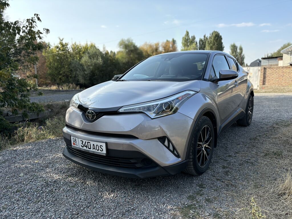 Toyota C-HR: 2018 г., 2 л, Автомат, Бензин, Кроссовер: фото 1