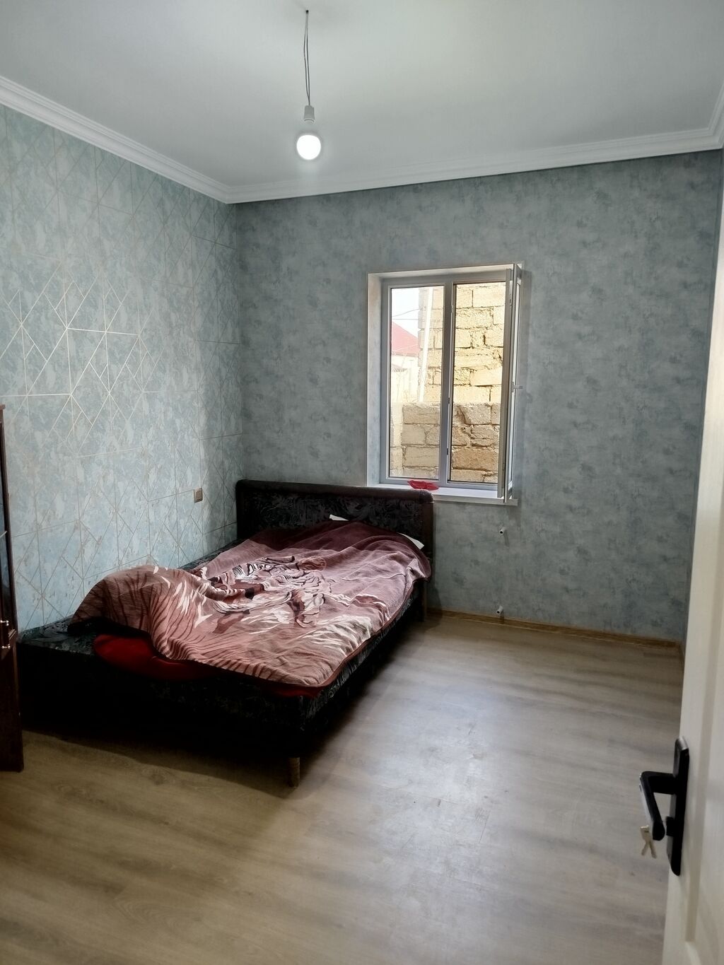 3 otaqlı, 85 kv. m, Yeni təmirli