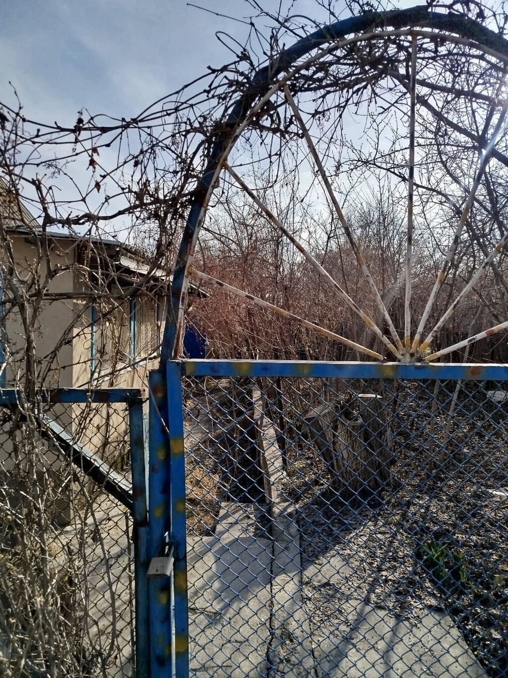 Продается дача в районе Панорама с участком 5 соток. Имеется Красная: фото 2