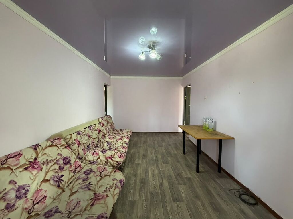 3 комнаты, 58 м², 104 серия, 2 этаж, Косметический ремонт: фото 2