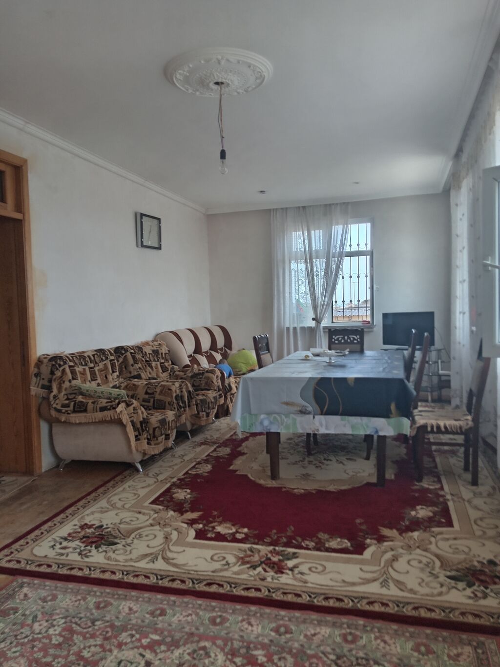 Həyətyanı torpaqla birlikdə fərdi yaşayış evi Yaşma bağları yola yaxin
